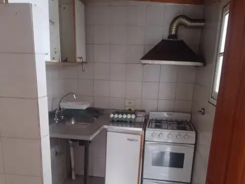 Casa en Alquiler en La Plata, $ 300.000