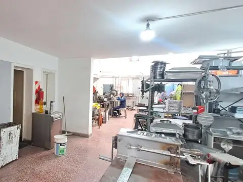 Galpon en Venta 8  mts Frente