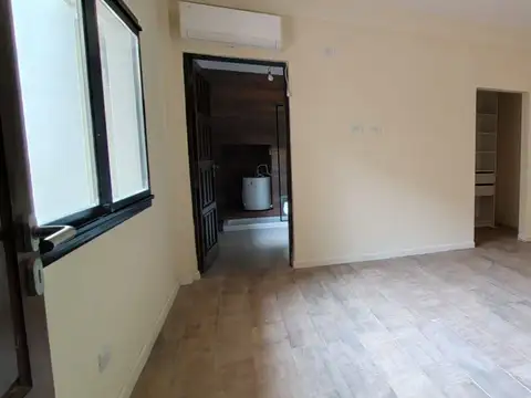 Depto Tipo Casa en Alquiler en Villa Pueyrredón, $ 1.600.000