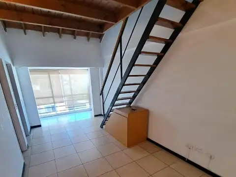 Depto Tipo Casa en Alquiler de 2 ambientes