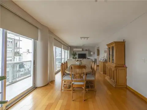 Departamento en Venta con 2 cocheras