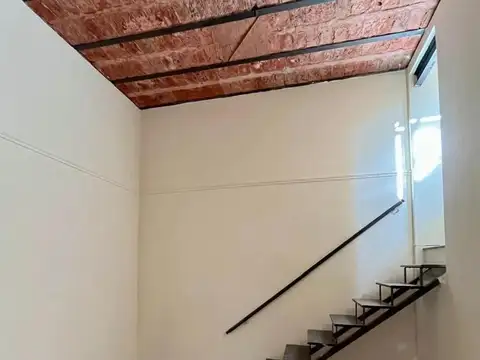 Depto Tipo Casa en Venta en Caballito, USD 169.000