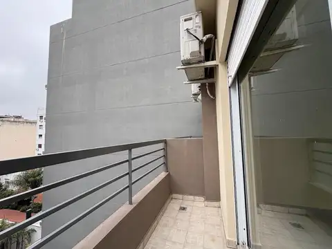 Departamento en Alquiler en Villa del Parque, $ 670.000