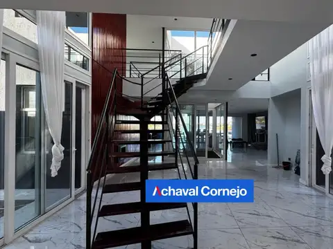 Casa en Alquiler en Puertos - Barrio Marinas, USD 4.000