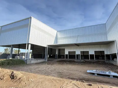 Alquiler Deposito de 3250 mts cub Parque Privado San Vicente