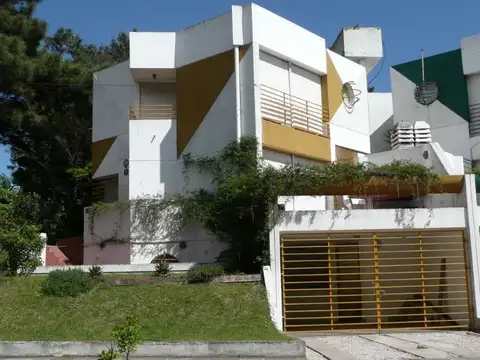 Casa de 5 ambientes en barrio norte! 