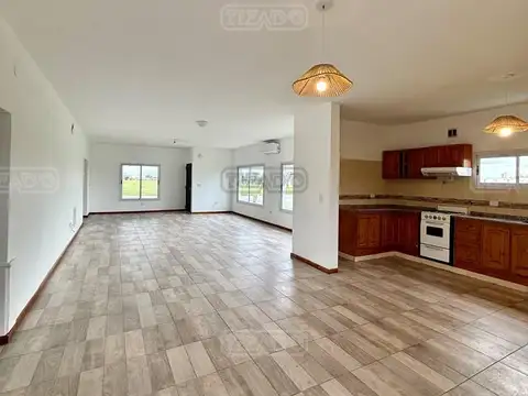 Casa en Alquiler de 3 dormitorios