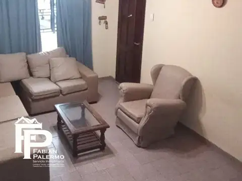 Casa 6 ambientes con 4 baños