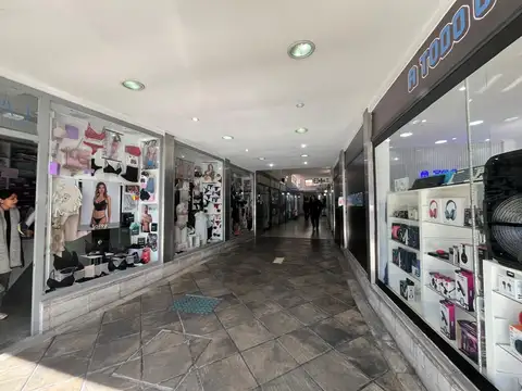 Local en Venta en Haedo Sur, USD 45.000