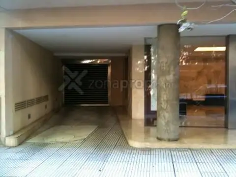 Cochera en Alquiler con acceso Ascensor