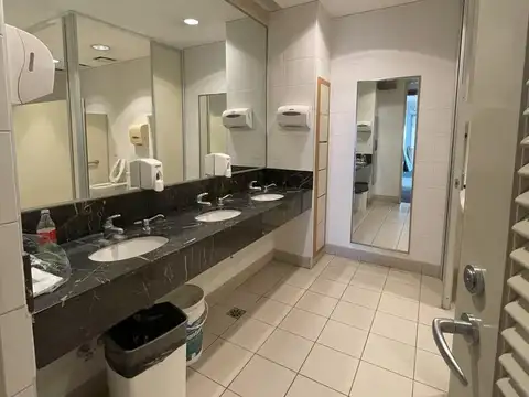 Carlos M. Della Paolera  al 200