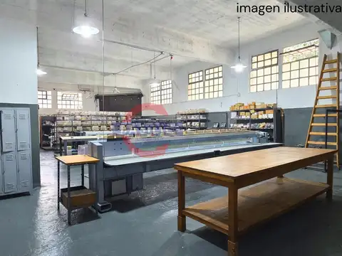 Pres. Hipólito Yrigoyen al 3600