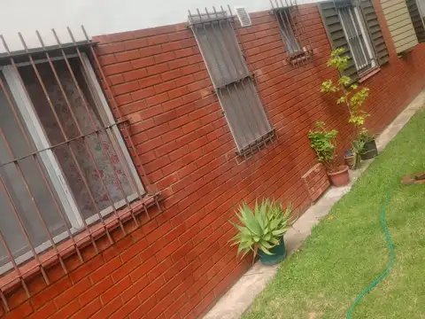 Alquiler dpto. 3 amb. Beccar