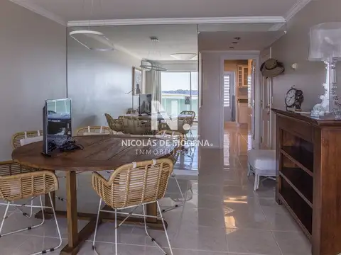 Departamento 4 ambientes con 3 baños