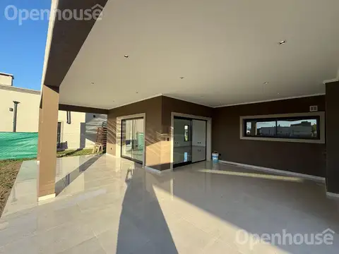 IMPECABLE CASA DE 6 AMBIENTES en  BARRIO SAN PABLO! POSIBILIDAD DE FINANCIACIÓN