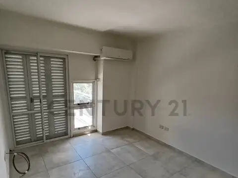 SE VENDE DEPARTAMENTO CÉNTRICO DOS DORMITORIOS CON COCHERA EN RAFAELA