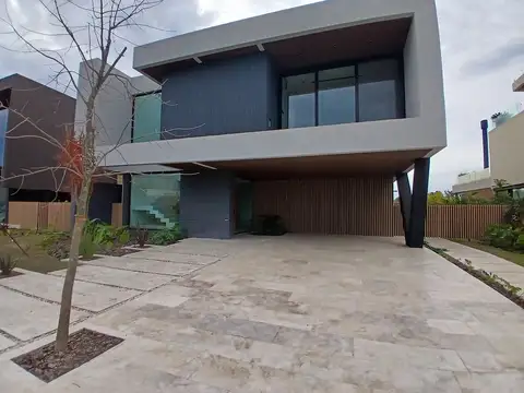 Casa  en Venta en El Yacht, Nordelta, Tigre