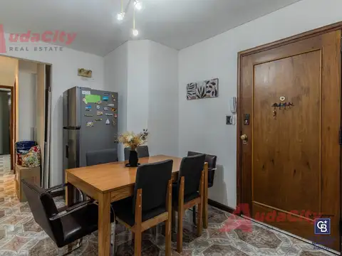 VENTA DEPARTAMENTO 4 AMBIENTES PLANTA BAJA PATIO INTERNO SAN NICOLAS CABA