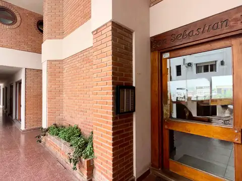 Venta Departamento dos ambientes ascensor,Pinamar