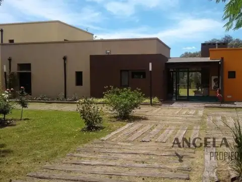 Hermosa!! Casa en Barrio cerrado Chacras de Open Door. 