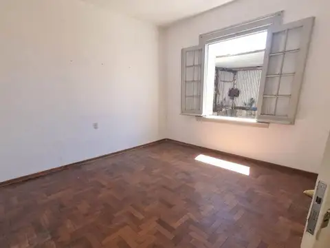 Intendente Manuel Beguiristain 300