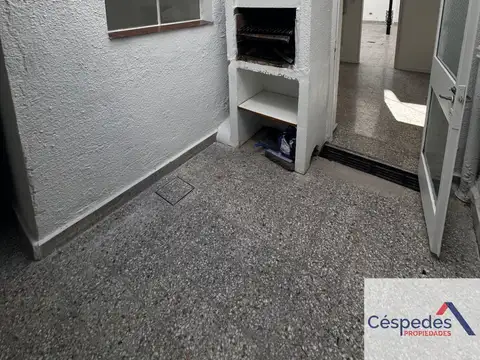 Depto Tipo Casa en Venta 50 años