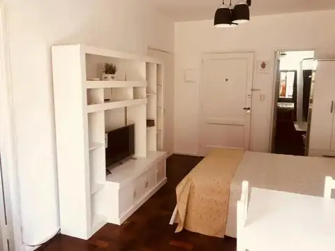 Laprida 1800
