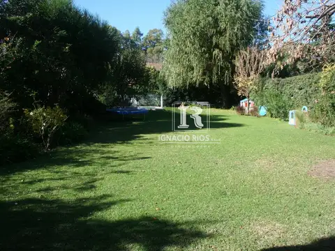 Casa en Alquiler Temporal con 3 cocheras