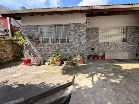 VENTA CASA 3 AMB CON COCHERA Y PATIO EN SAN FERNANDO