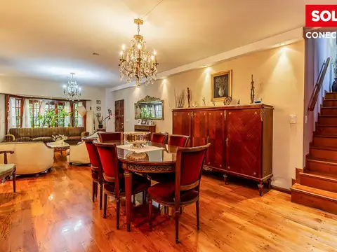 Casa 5 ambientes con terraza y quincho en Venta - Balvanera