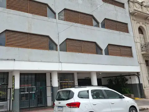 Local en venta en Almagro - Bajas expensas - Apto credito