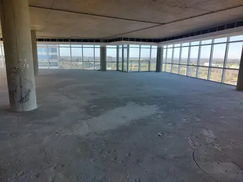 Oficina corporativa de 280 metros ingreso inmediato.