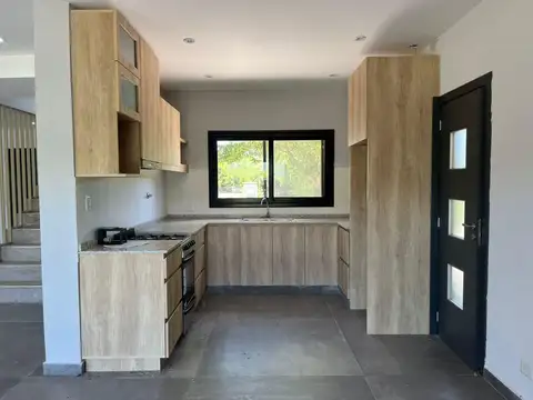 Casa en Alquiler al Norte
