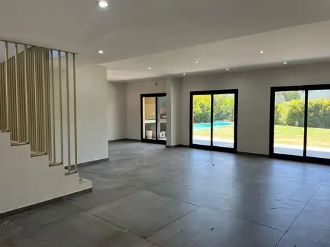 CASA EN ALQUILER - HARAS SANTA MARIA, Los Eucaliptos