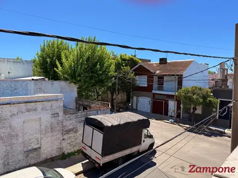 Depto Tipo Casa en Venta en Ramos Mejia, USD 79.000