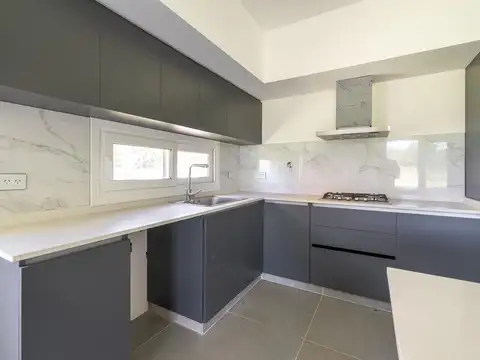 Casa en Venta al Este