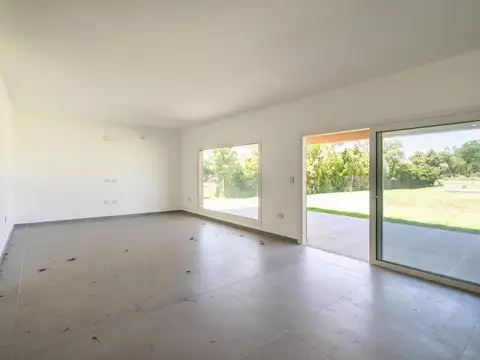 Casa en Venta en Haras Santa Maria, USD 350.000