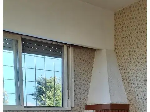 Depto Tipo Casa 6 ambientes con 1 baño