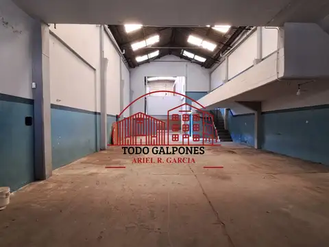 Galpón 470m² S/Lote 8,66x35 C/Oficinas; Baños