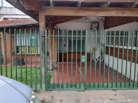 VENTA CASA 3 AMB CON COCHERA EN HURLINGHAM