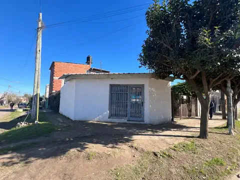 Casa multifamiliar mas local en Moreno Trujui