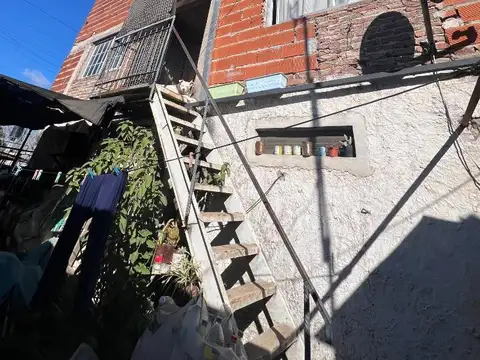 Casa 6 ambientes con 3 baños