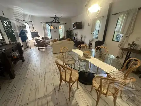 Quinta en Venta con 1 cochera