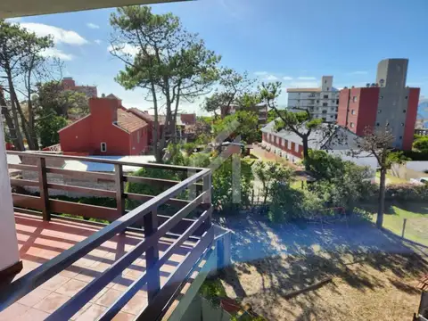 Departamento  en Venta en Villa Gesell, Costa Atlántica, Buenos Aires