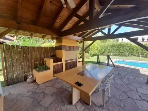 Casa en Alquiler en Country Club Banco Provincia, USD 1.100