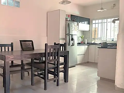 PH 3 AMBIENTES VENTA LANUS CON PATIO