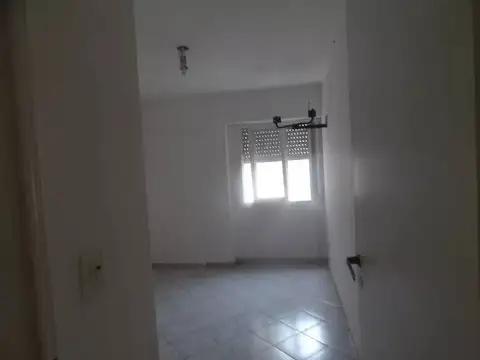 Av de Mayo 2000, Piso 2