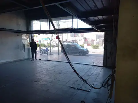 Local en Alquiler en Virreyes, $ 3.000.000