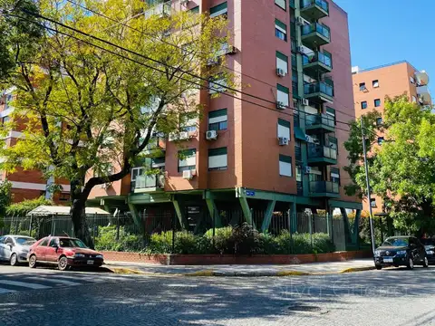 Hermoso y super luminoso departamento 4 ambientes con bajas expensas