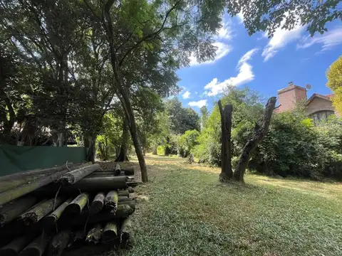 Terreno en Venta en Barrio Parque Leloir, USD 249.000